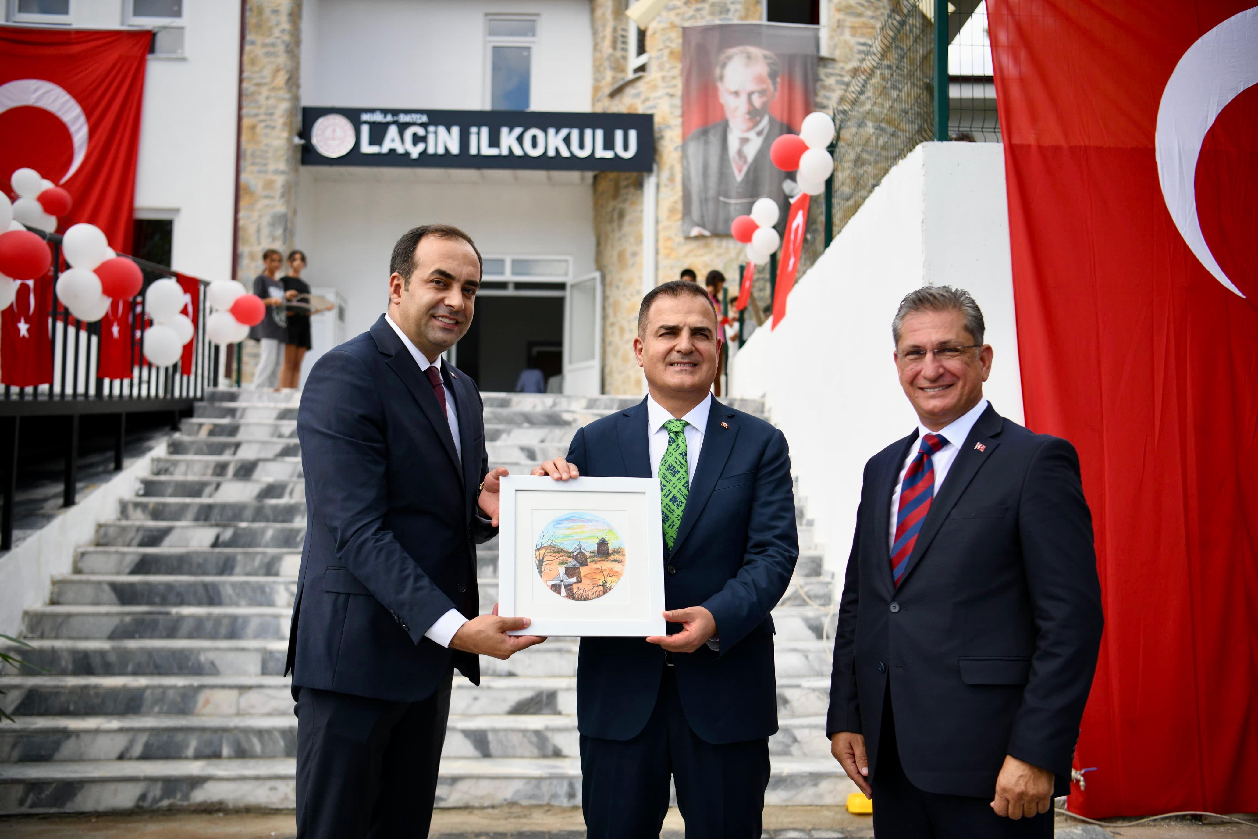 Muğla Valisi Akbıyık, Laçin İlkokulu’nun açılış törenine katıldı