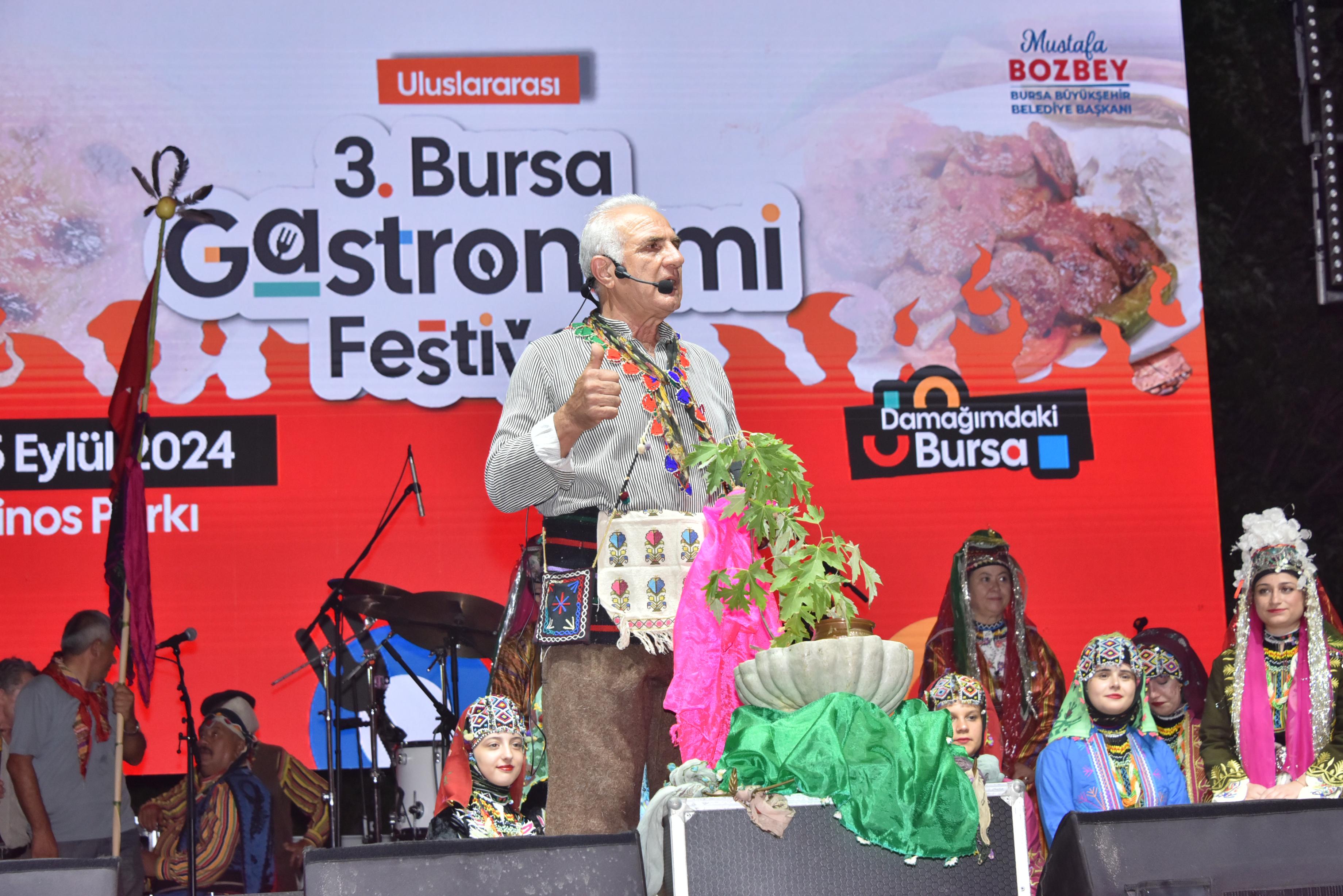 3. Bursa Uluslararası Gastronomi Festivali’nde Oğuzhan Koç sahne aldı