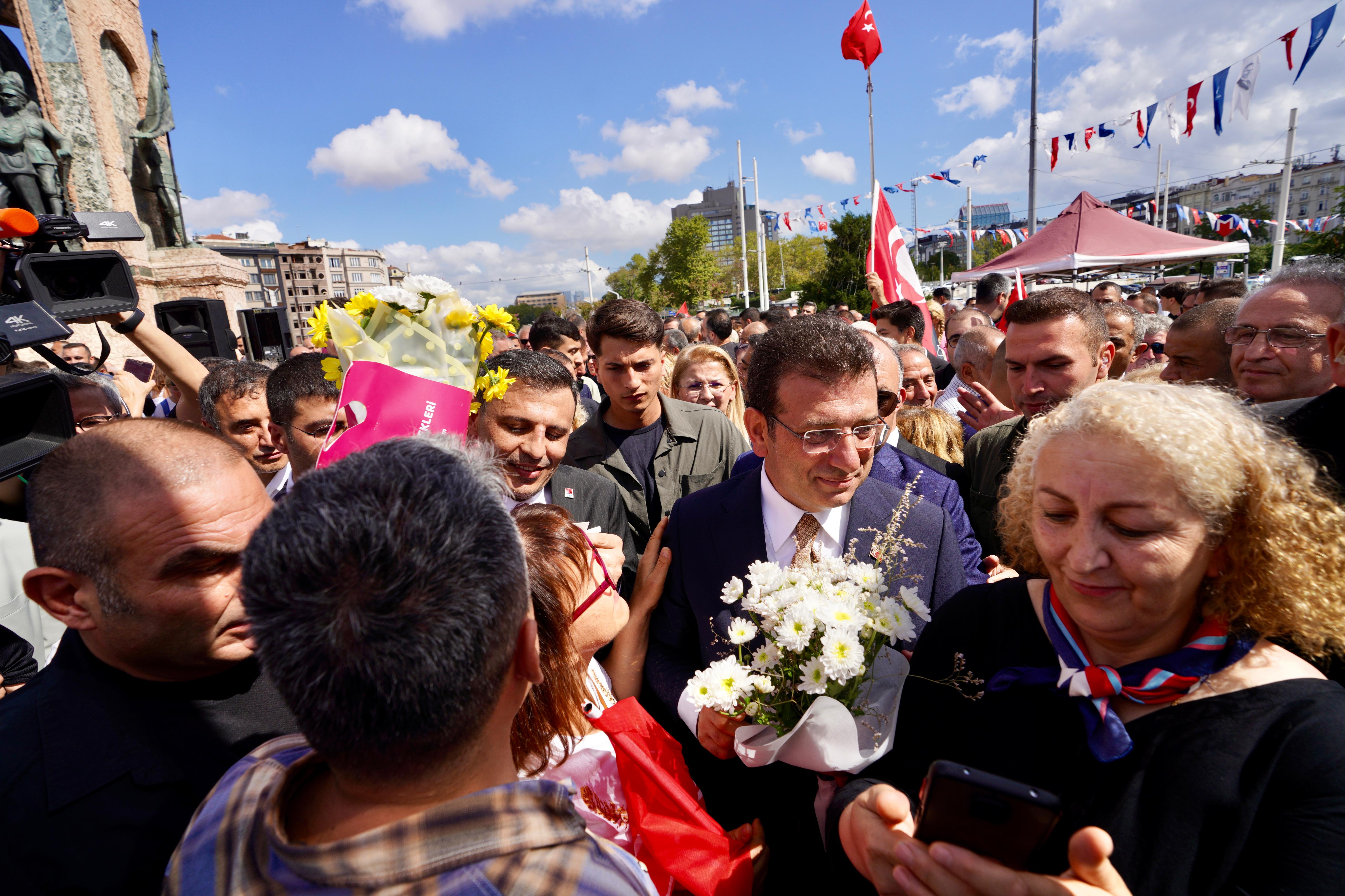 İmamoğlu: İktidar yolculuğunun en çalışkan neferi olacağıma söz veriyorum