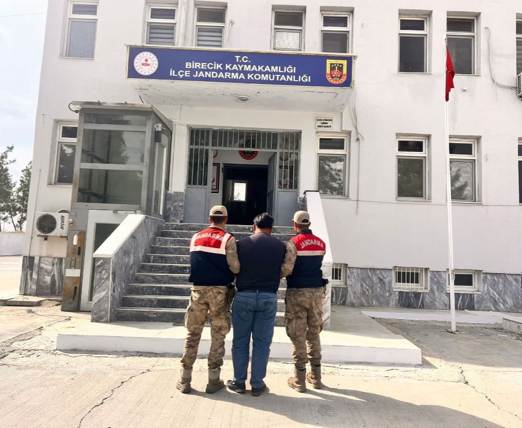 Şanlıurfa’da kasten öldürme suçundan aranan 3 şahıs yakalandı