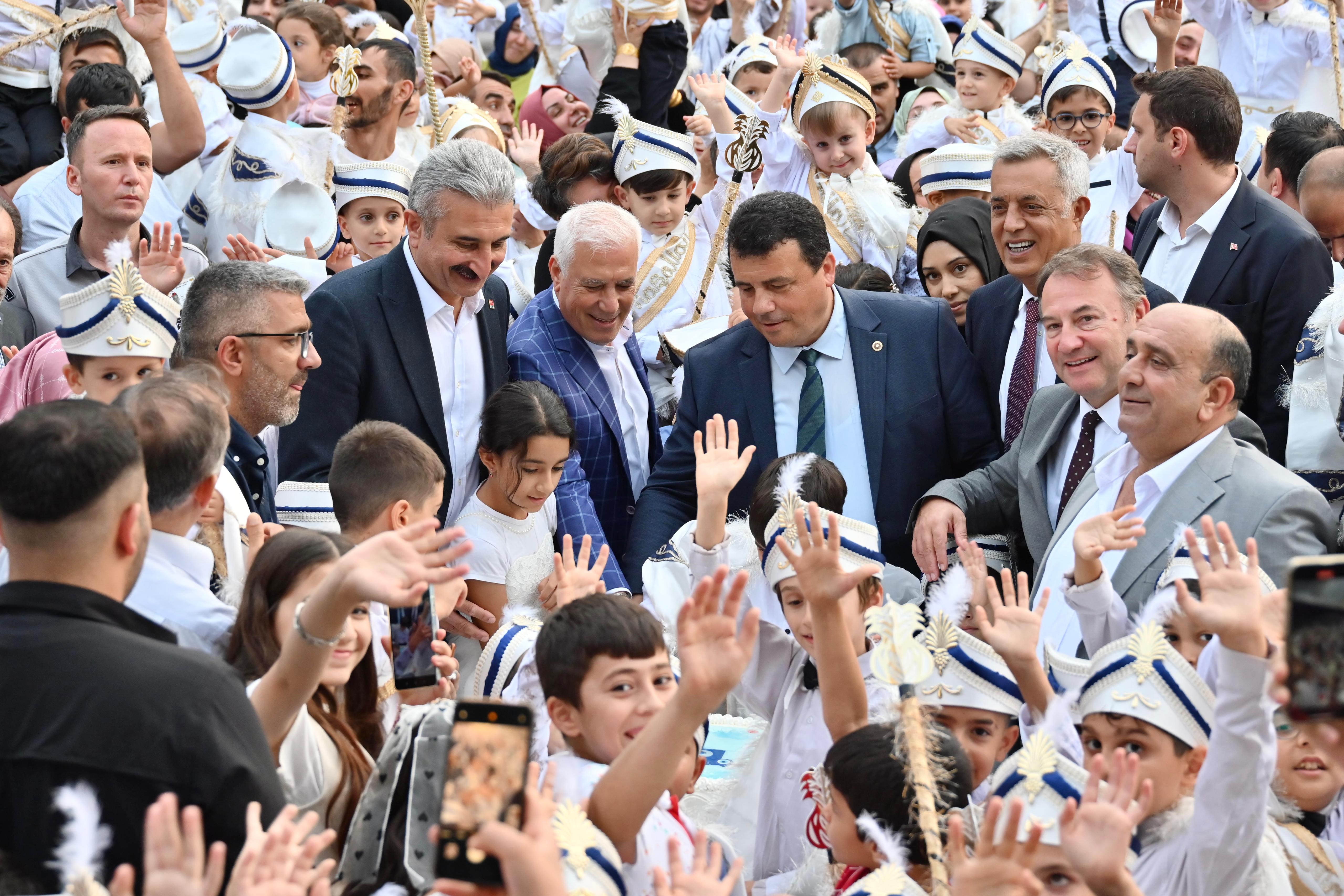 Bursa Büyükşehir Belediyesi yaklaşık bin çocuğu sünnet ettirdi