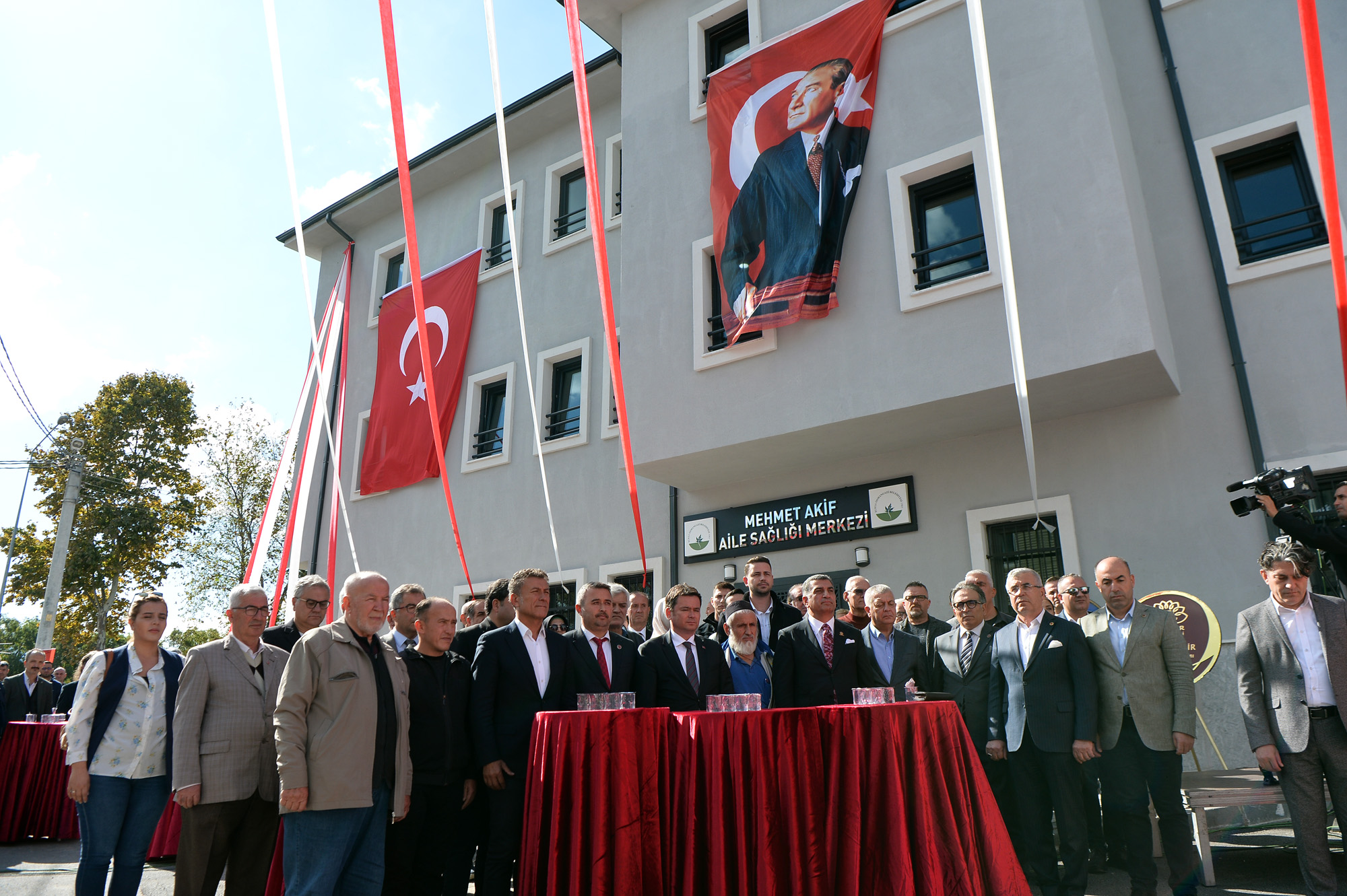 Osmangazi’de Mehmet Akif Hizmet Binası hizmete açıldı