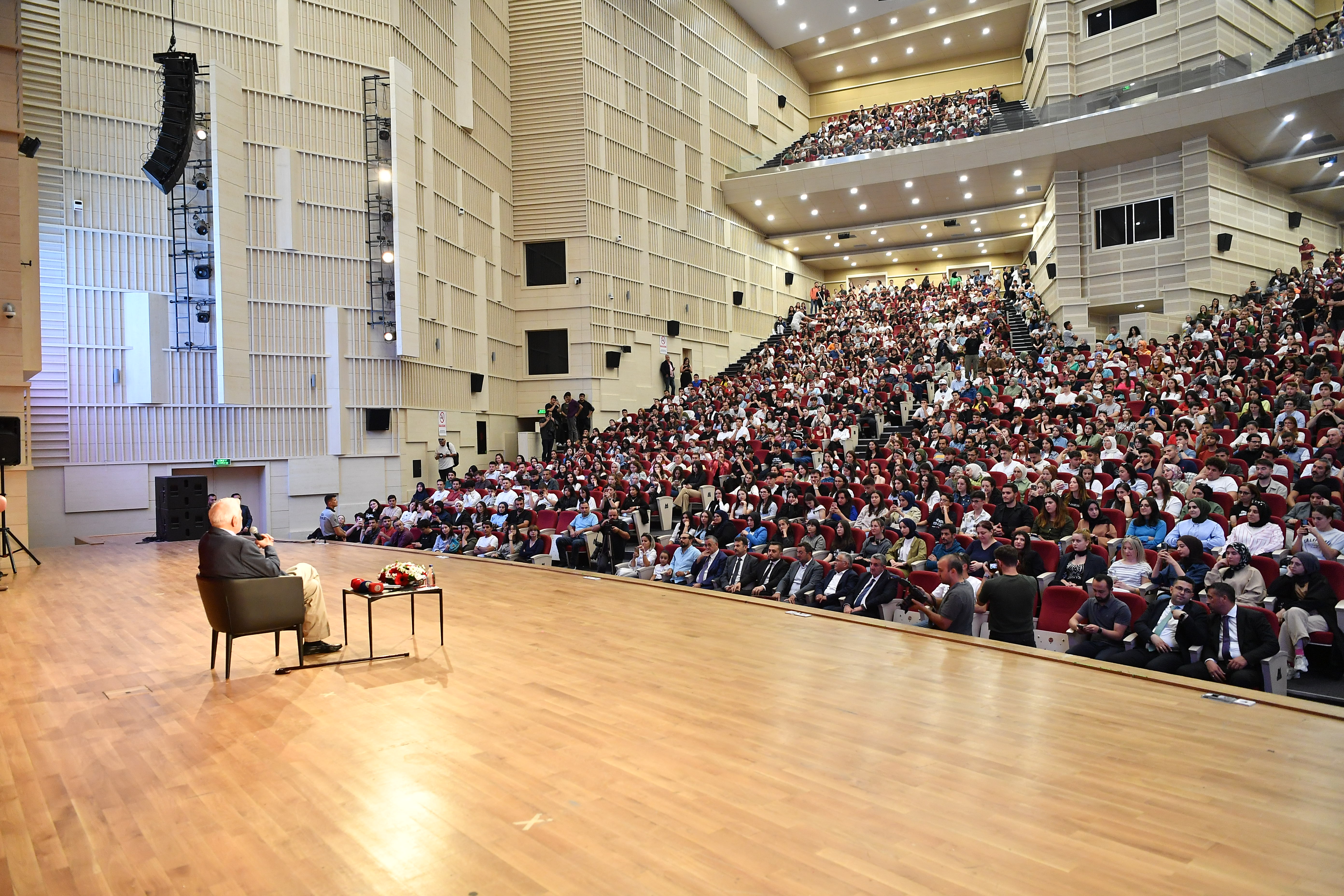 Başkan Büyükkılıç, Prof. Dr. Ortaylı’nın söyleşisine katıldı