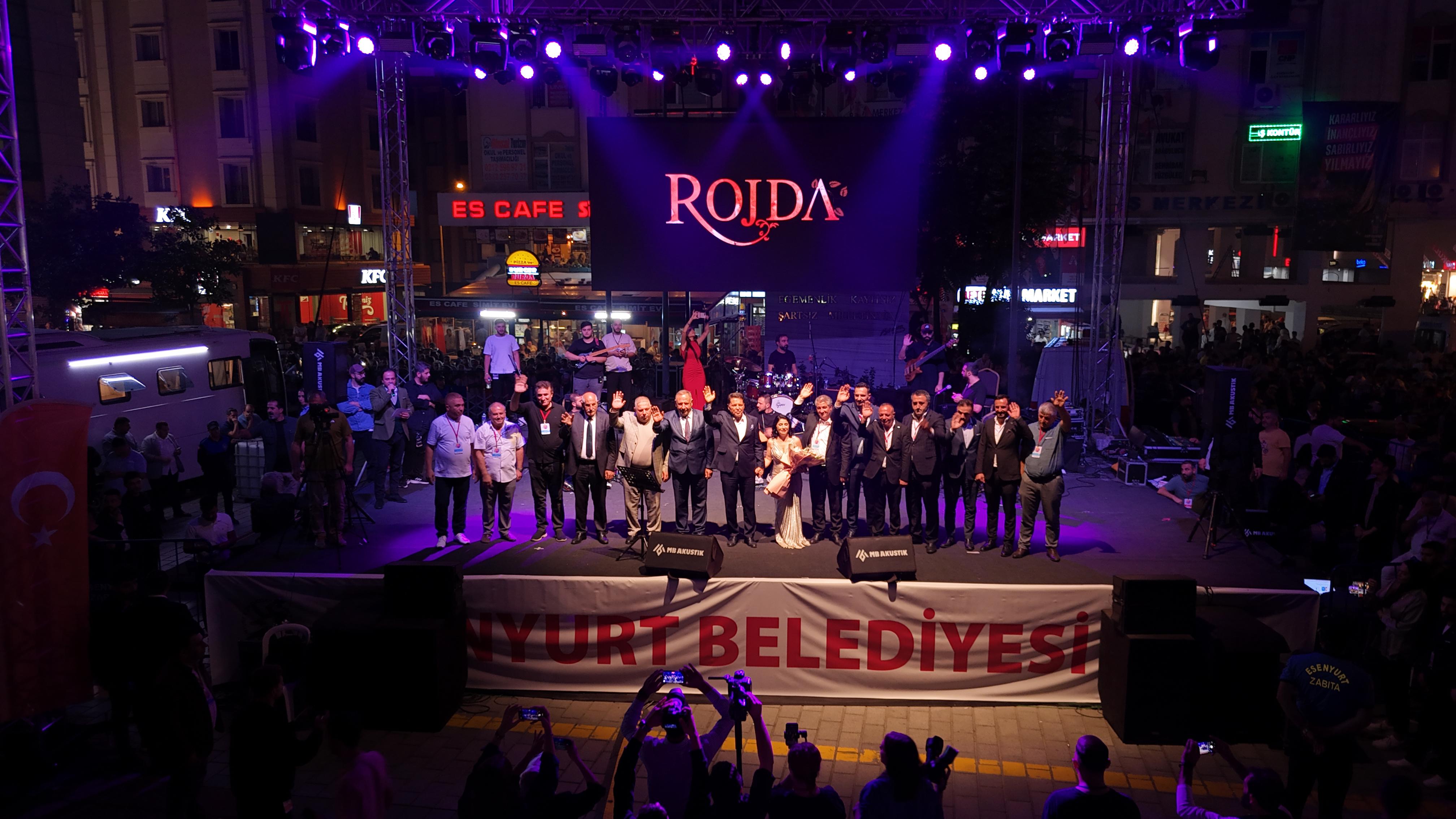 Kardeş Kültürler Festivali’nin 8. gününde Rojda Şenses sahne aldı