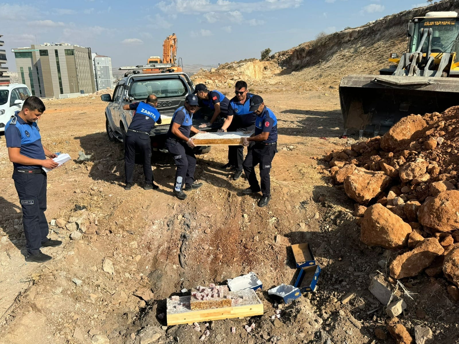 Hatay’da Zabıtadan ruhsatsız işletmeye baskın