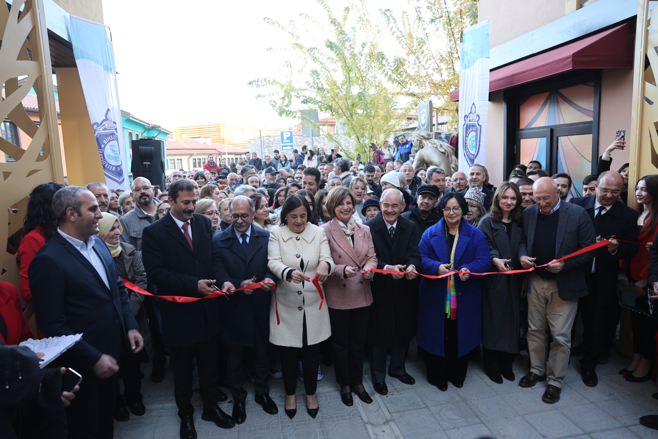 Sanat Sokağı ve Avlu Eskişehir Sanat Kompleksi’nin açılışı yapıldı