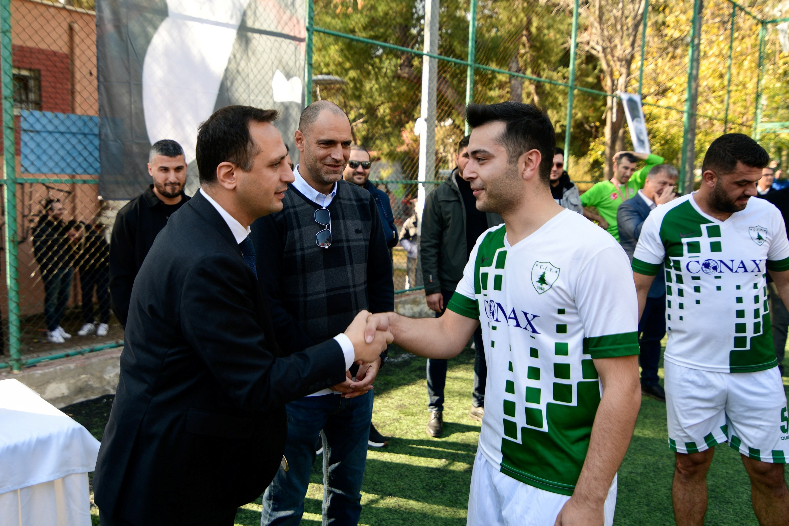 Bornova’da çalışanlara özel futbol turnuvası düzenlendi