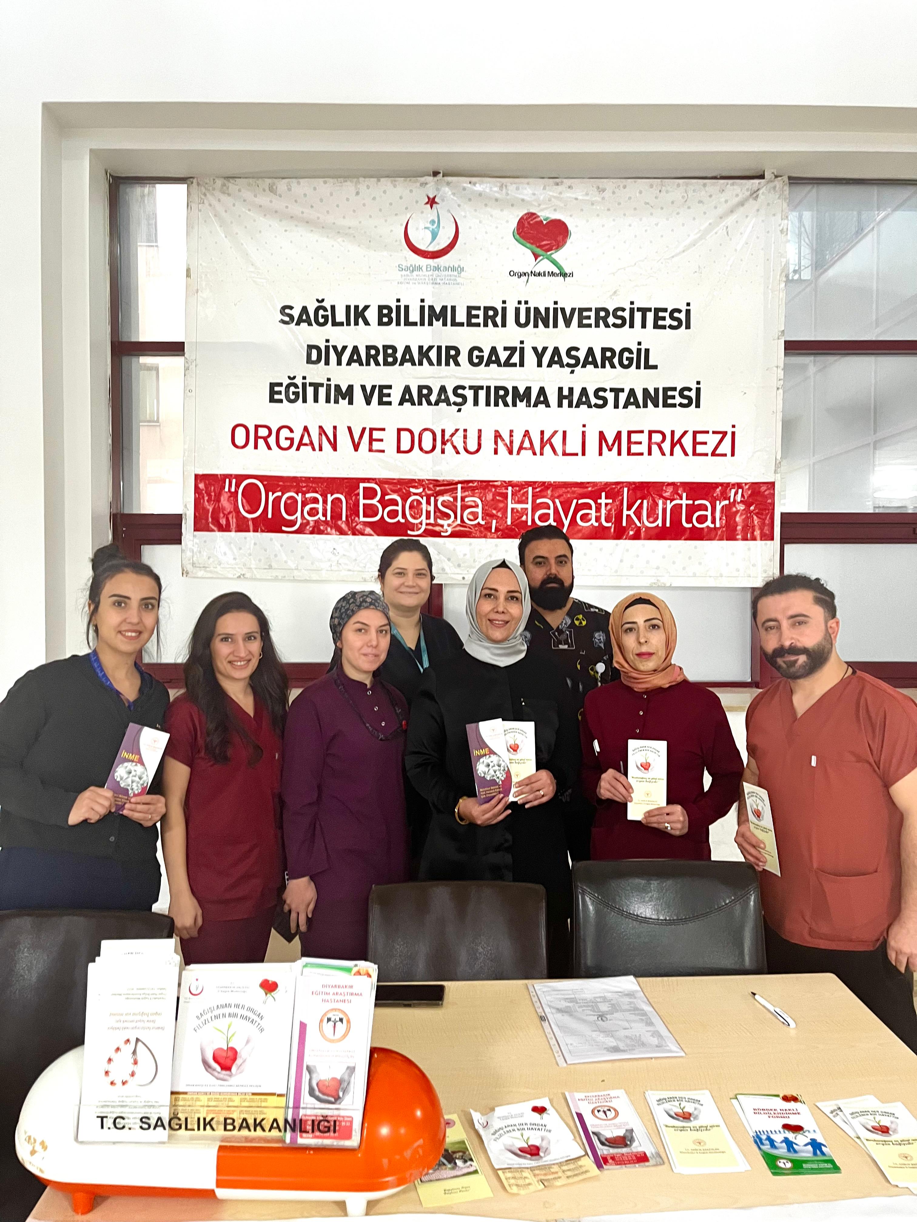 Diyarbakır Gazi Yaşargil Eğitim ve Araştırma Hastanesi’nde organ bağışı için stant açıldı