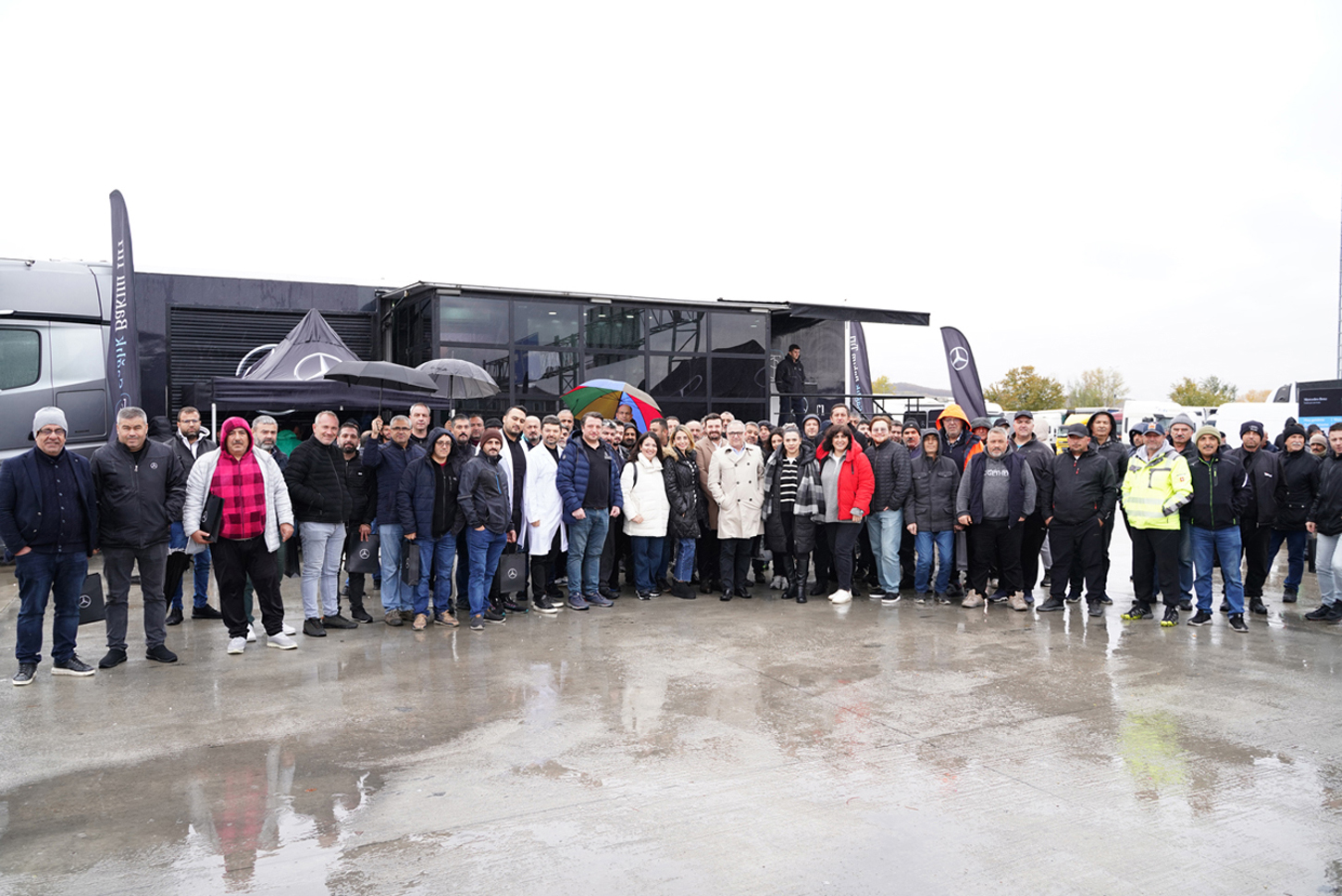 Mercedes-Benz Türk Sağlık Bakım Tırı, Kapıkule Sınır Kapısı’na ulaştı