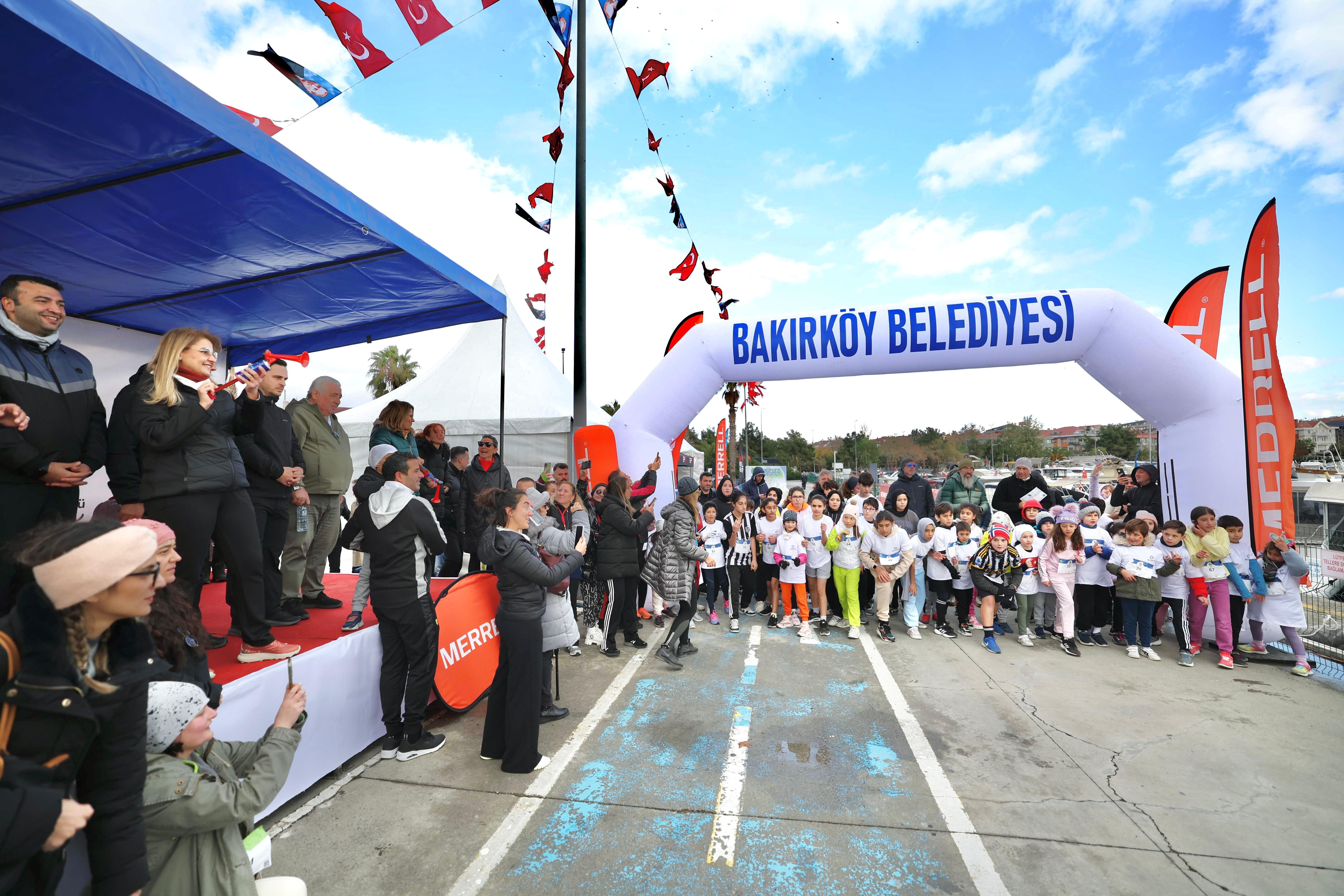 Bakırköy’de ‘Öğretmenler Günü Koşusu’ düzenlendi