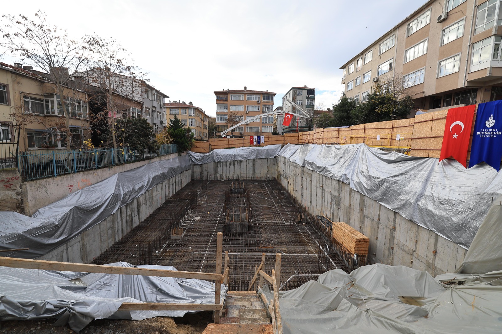 KİPTAŞ, Fatih’teki Nergis Apartmanı’nın temelini attı