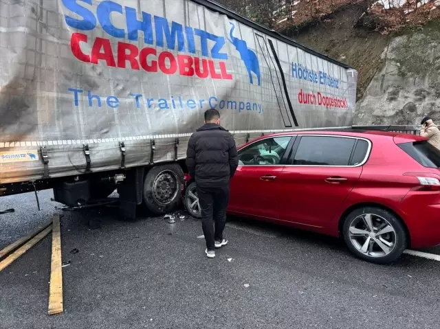 Bolu Dağı Tüneli’nde makas kazası! İstanbul yönü ulaşıma kapatıldı