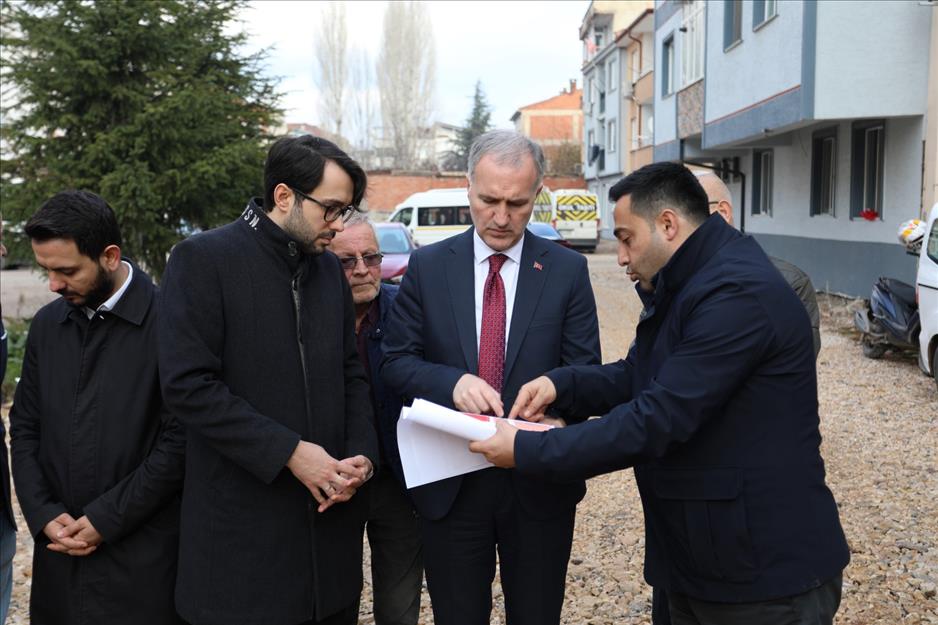 İnegöl Belediyesi tarafından 150 araçlık otopark üretiliyor