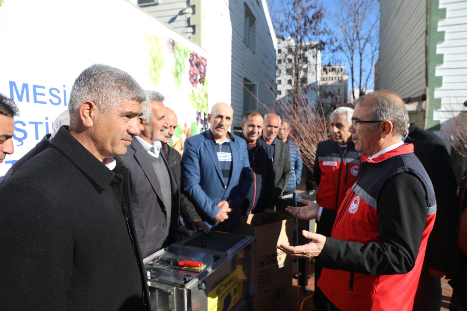 Diyarbakır’da fidan ve malzeme teslim töreni düzenlendi