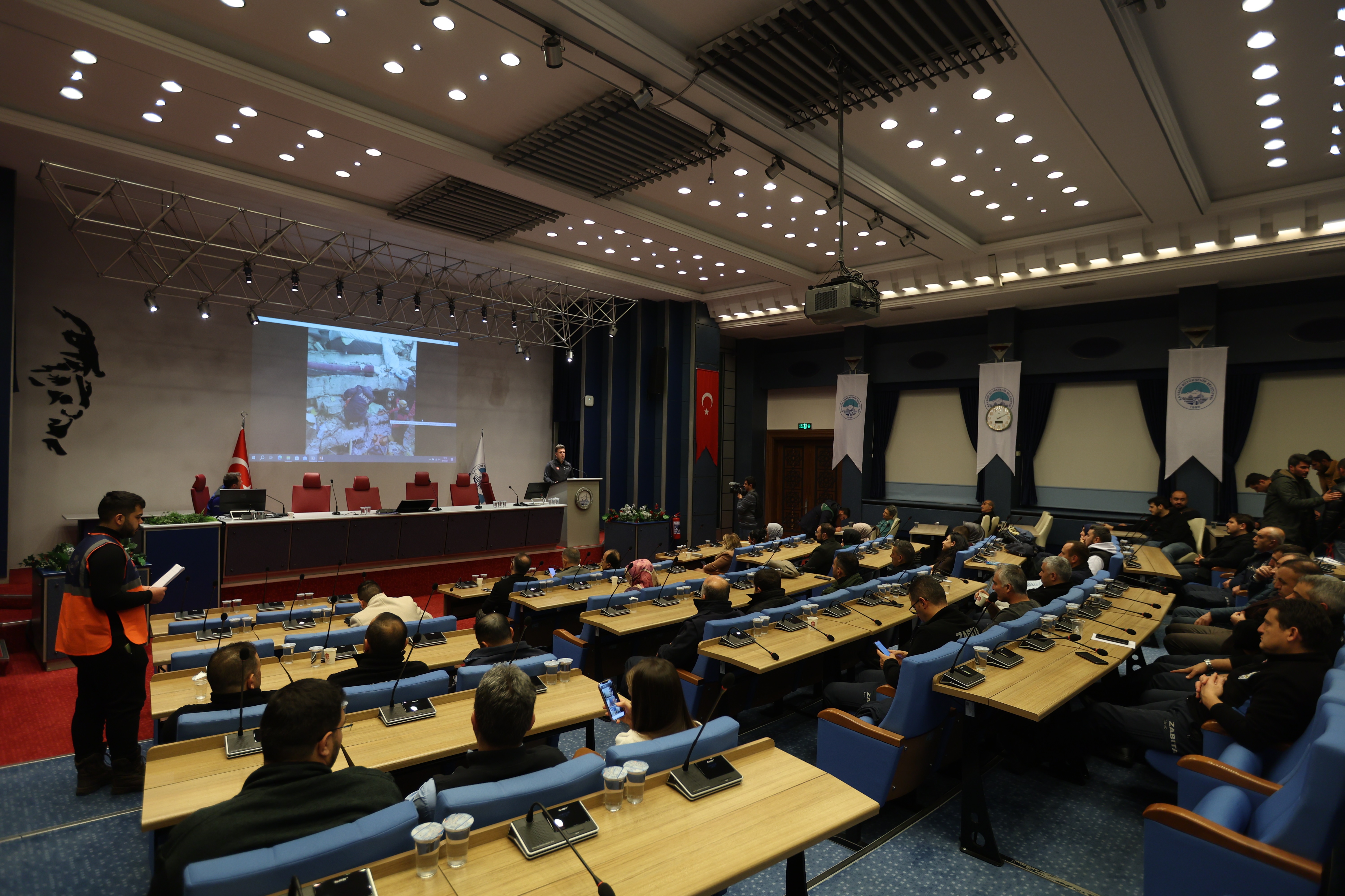 Kayseri Büyükşehir Belediyesi’nden personele Afet Farkındalık Eğitimi