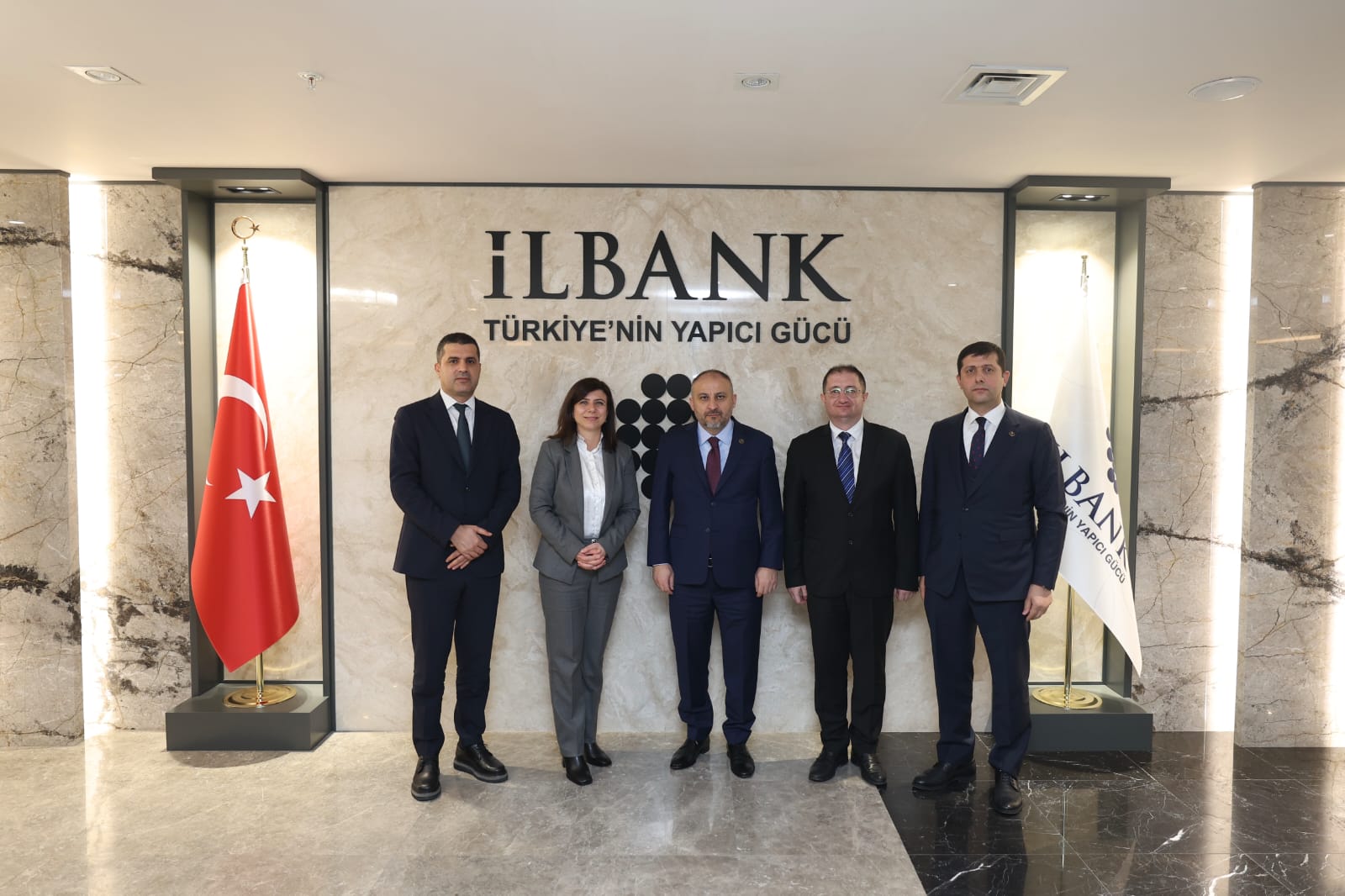 Eş Başkan Bucak, İlbank Genel Müdürü Türk ile bir araya geldi