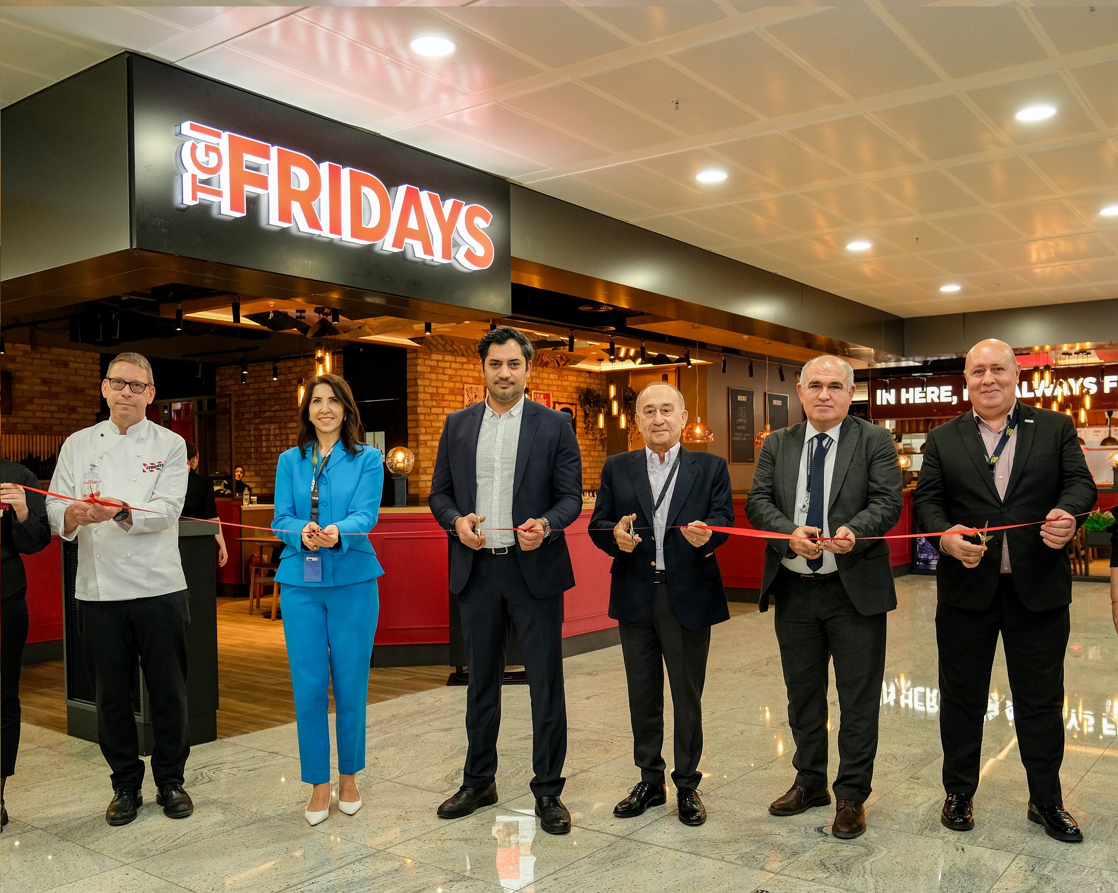 Sabiha Gökçen’de TGI Fridays açıldı