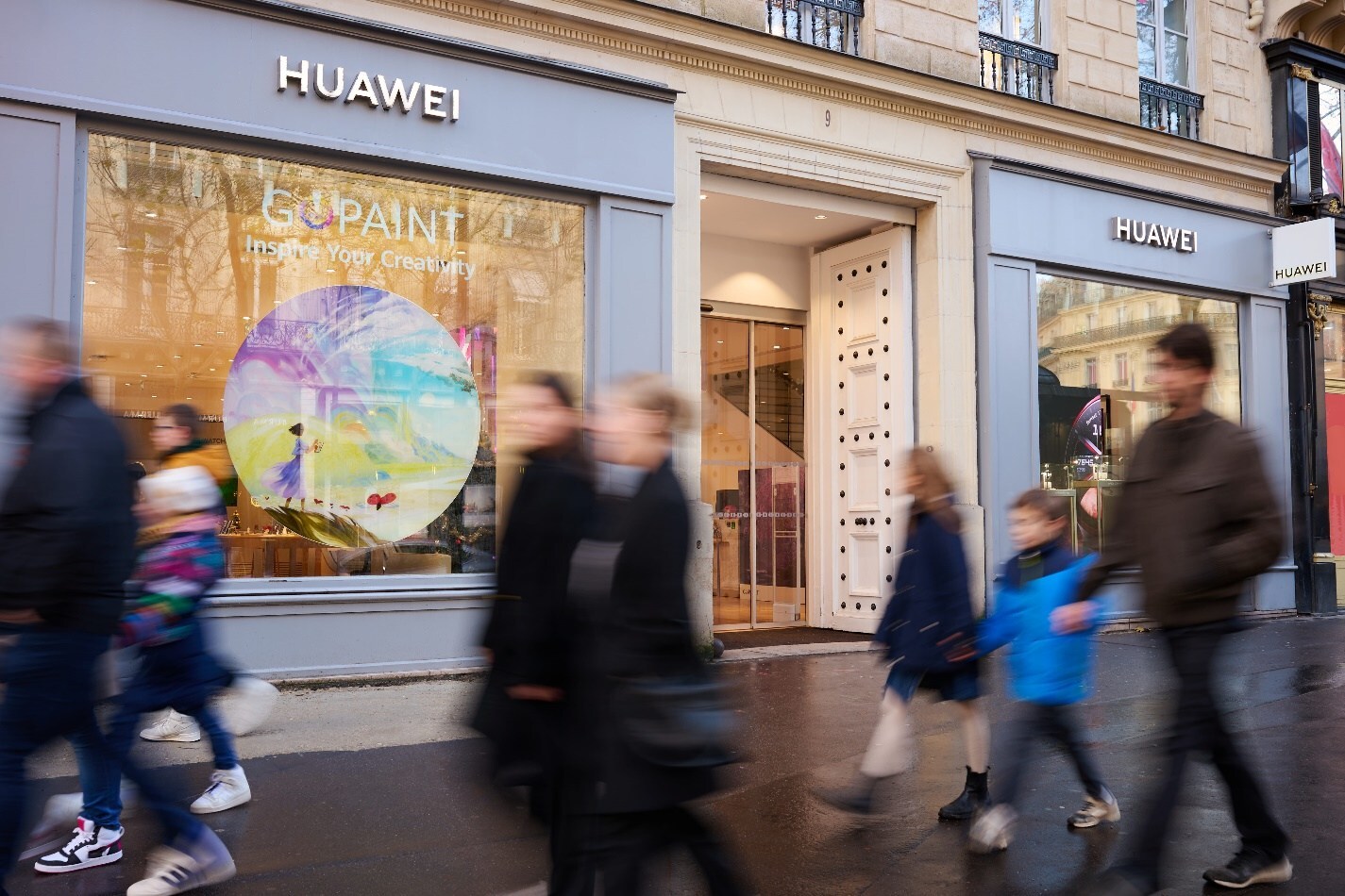 GoPaint Küresel Yaratım etkinliği, HUAWEI’nin Paris’teki amiral mağazasında gerçekleşiyor