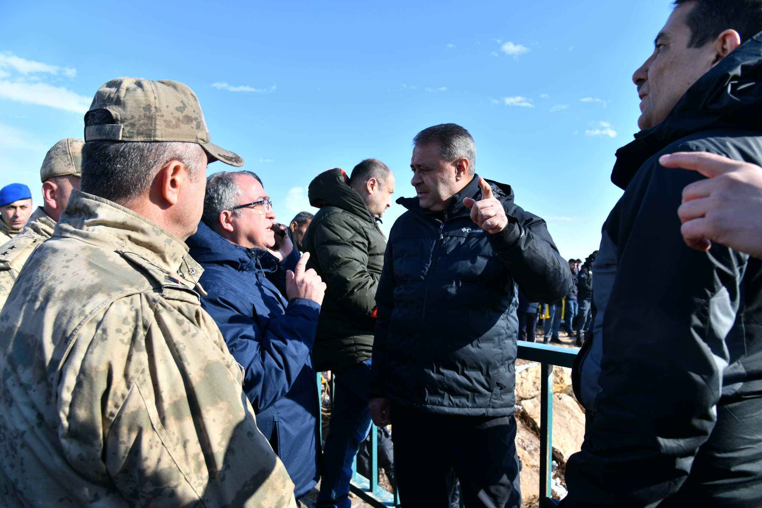 Şanlıurfa’da sulama kanalına düşen araçtaki 3 kişinin cansız bedenine ulaşıldı