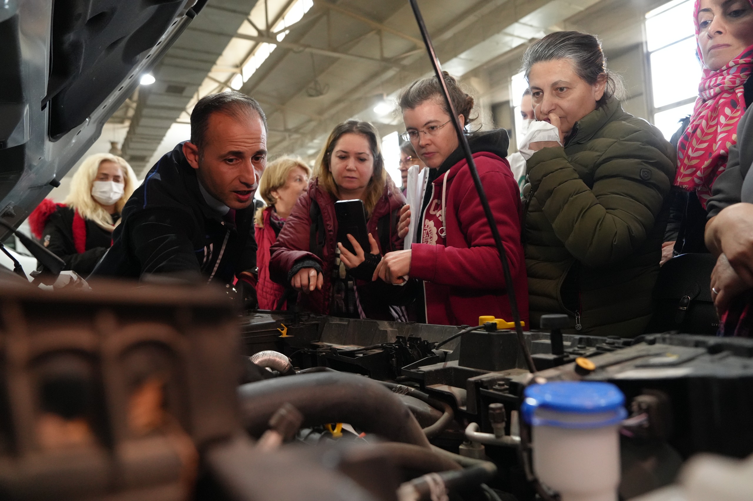 Eskişehir’de kadınlara yönelik araba bakım kursu