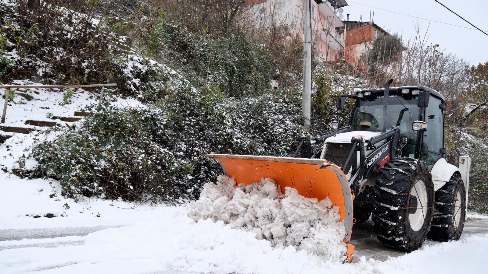 Yıldırım’da karla mücadele