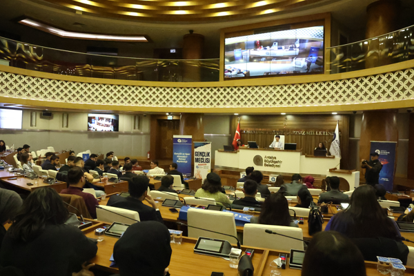 Gençlik Meclisi yeni dönemin ilk toplantısını gerçekleştirdi