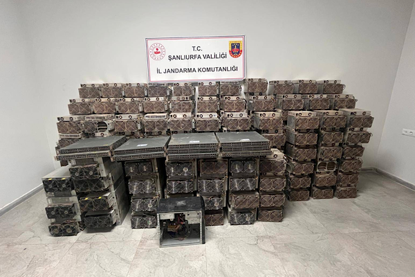 Hilvan’da kaçak kripto para madenciliği operasyonu