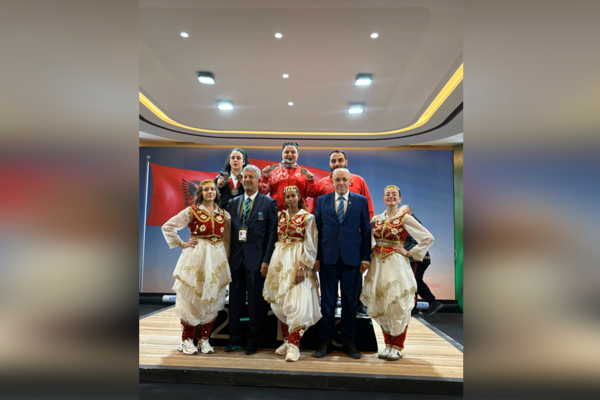 Düzce Belediyesi sporcularından Balkan Şampiyonası’nda madalya