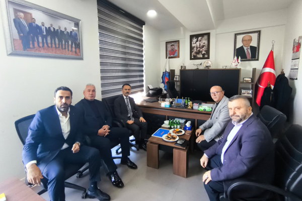 Vali Aktaş, Lastik-İş Sendikasını ziyaret etti