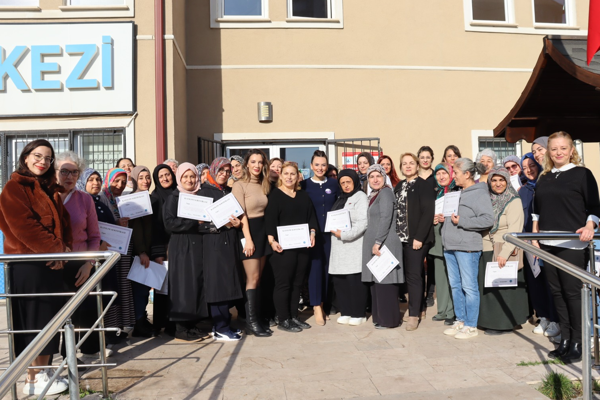 “Güçlü Kadın Güçlü Toplum” Projesinde ilk eğitimler tamamlandı