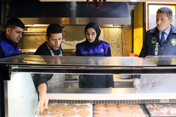 Maltepe’de restoran ve gıda işletmelerine yönelik denetim