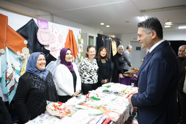 Aliağa’da “Yeni Yıl Hediyelik Ürünler” sergisi açıldı