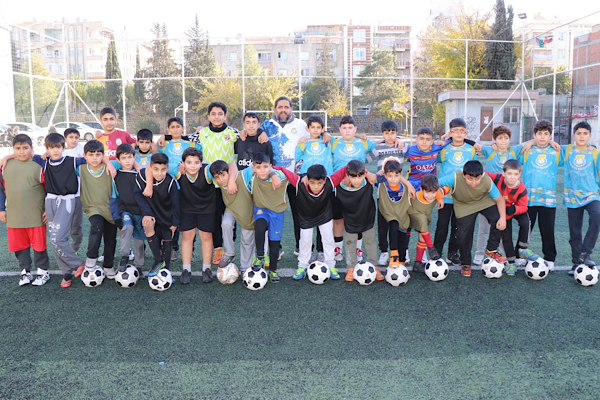Haliliye’de kış spor okulları devam ediyor