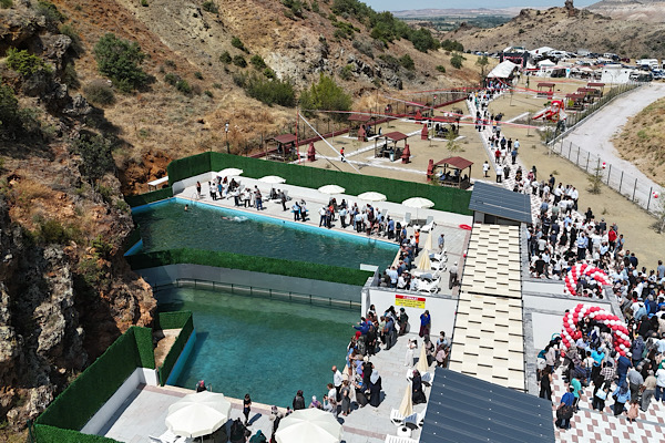 Eskişehir’de yeşil alan ve kamusal mekan çalışmaları yapıldı