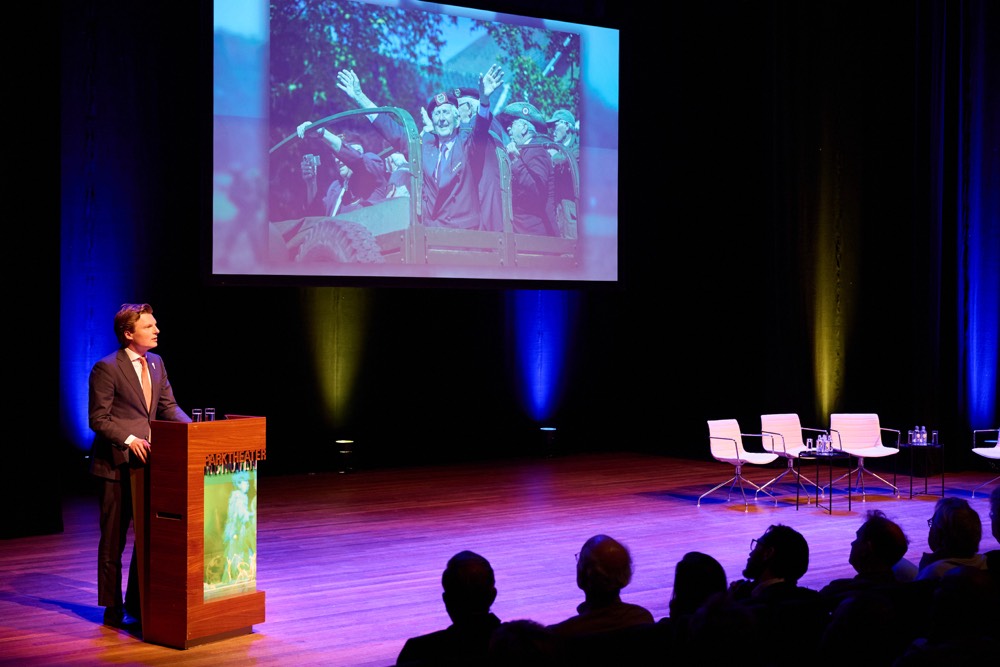 Brekelmans: Rusya, hibrit stratejiler kullanmaktadır