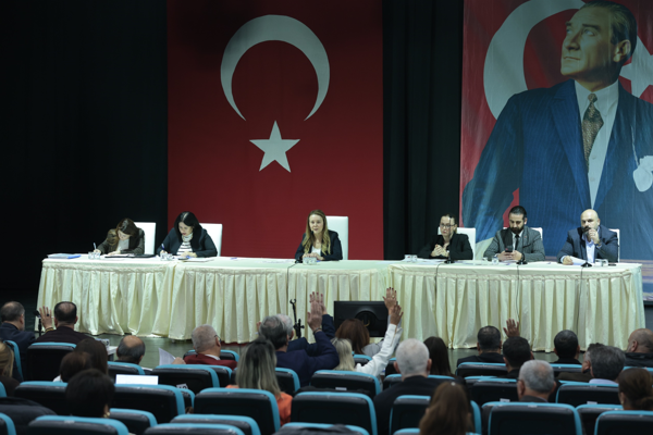 Konak Belediye Meclisi Aralık ayının ilk toplantısını gerçekleştirdi