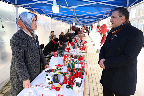 Derince’de Kadın El Emeği Ürünleri Satış Stantları kuruldu