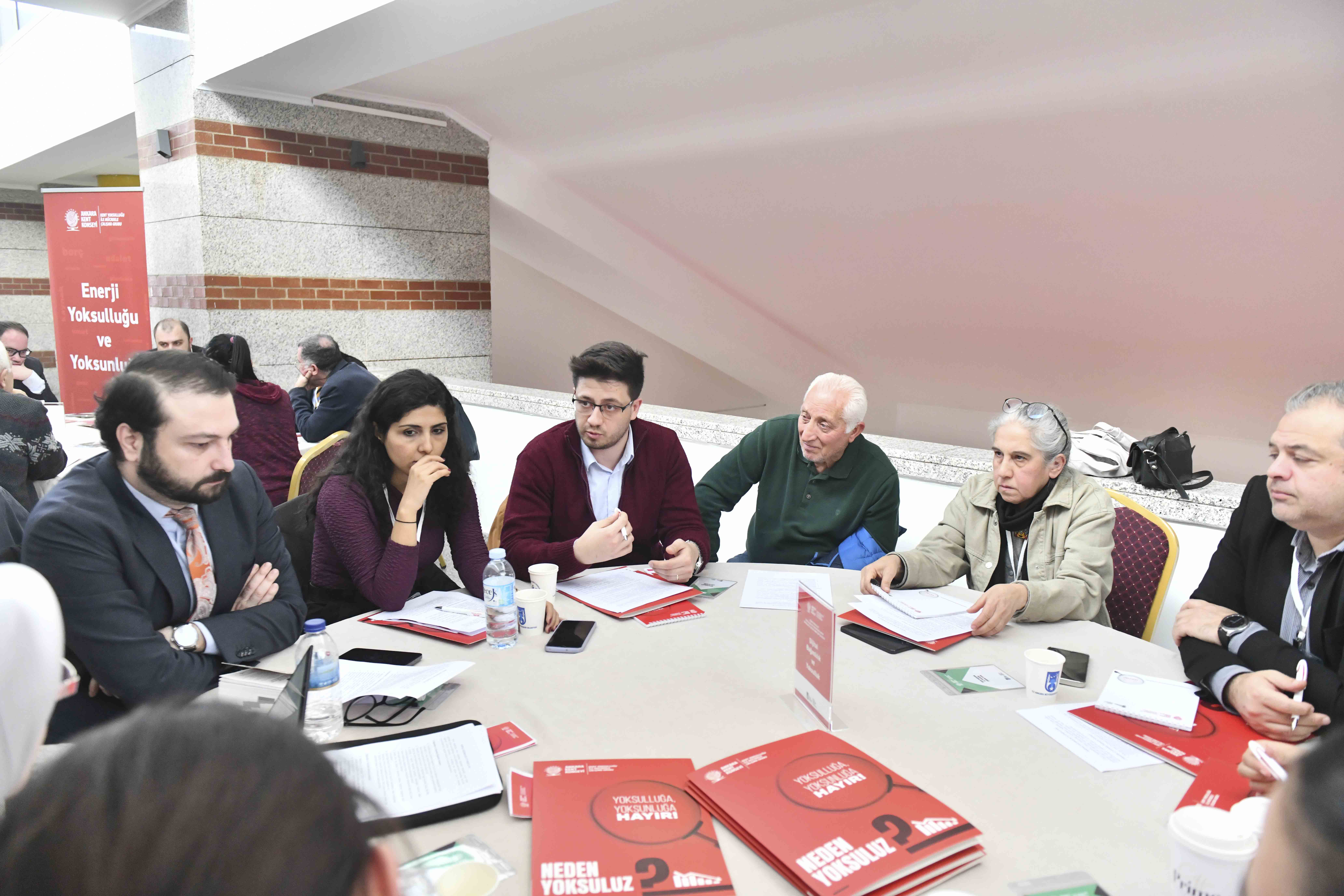 “Neden Yoksuluz: Yoksunluğa ve Yoksulluğa Hayır” çalıştayı düzenlendi