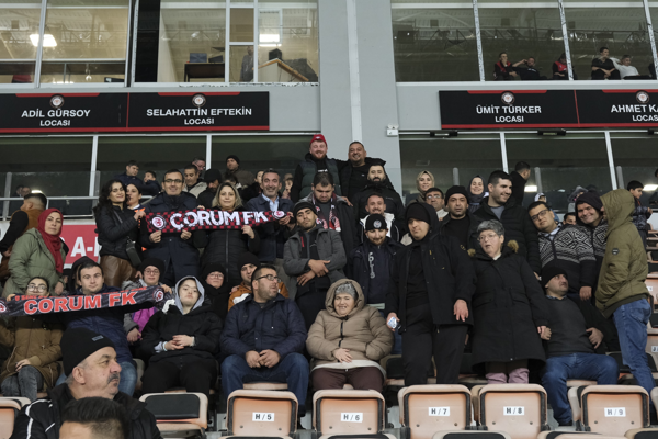 Özel bireyler Çorum FK maçını izledi