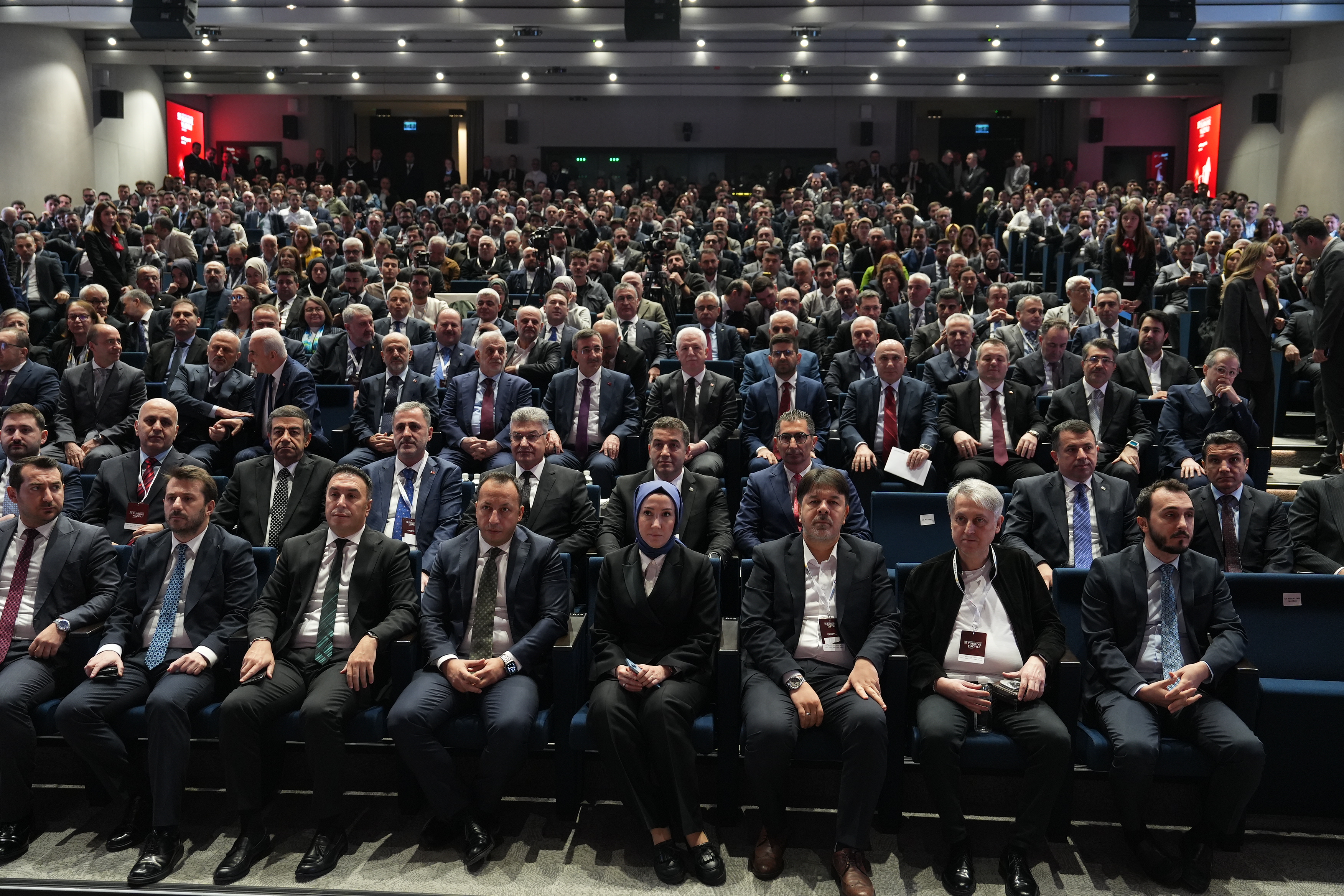 Yatırım ve Finansta Türkiye Yüzyılı Zirvesi, İstanbul Finans Merkezi’nde gerçekleşti