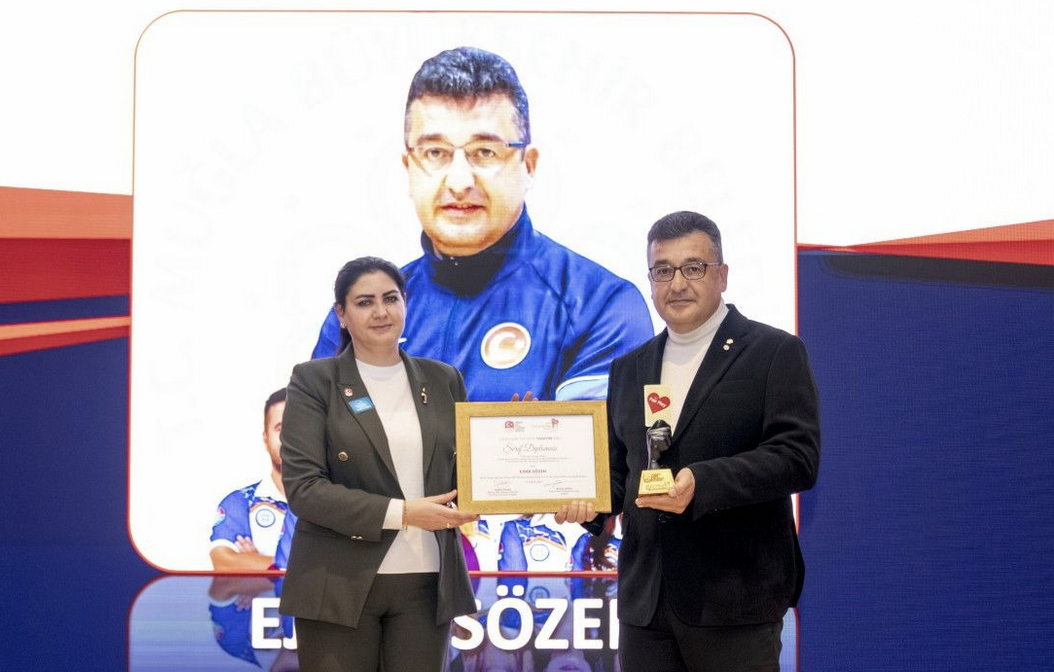 “Altın Kızlar” Türkiye şampiyonu oldu