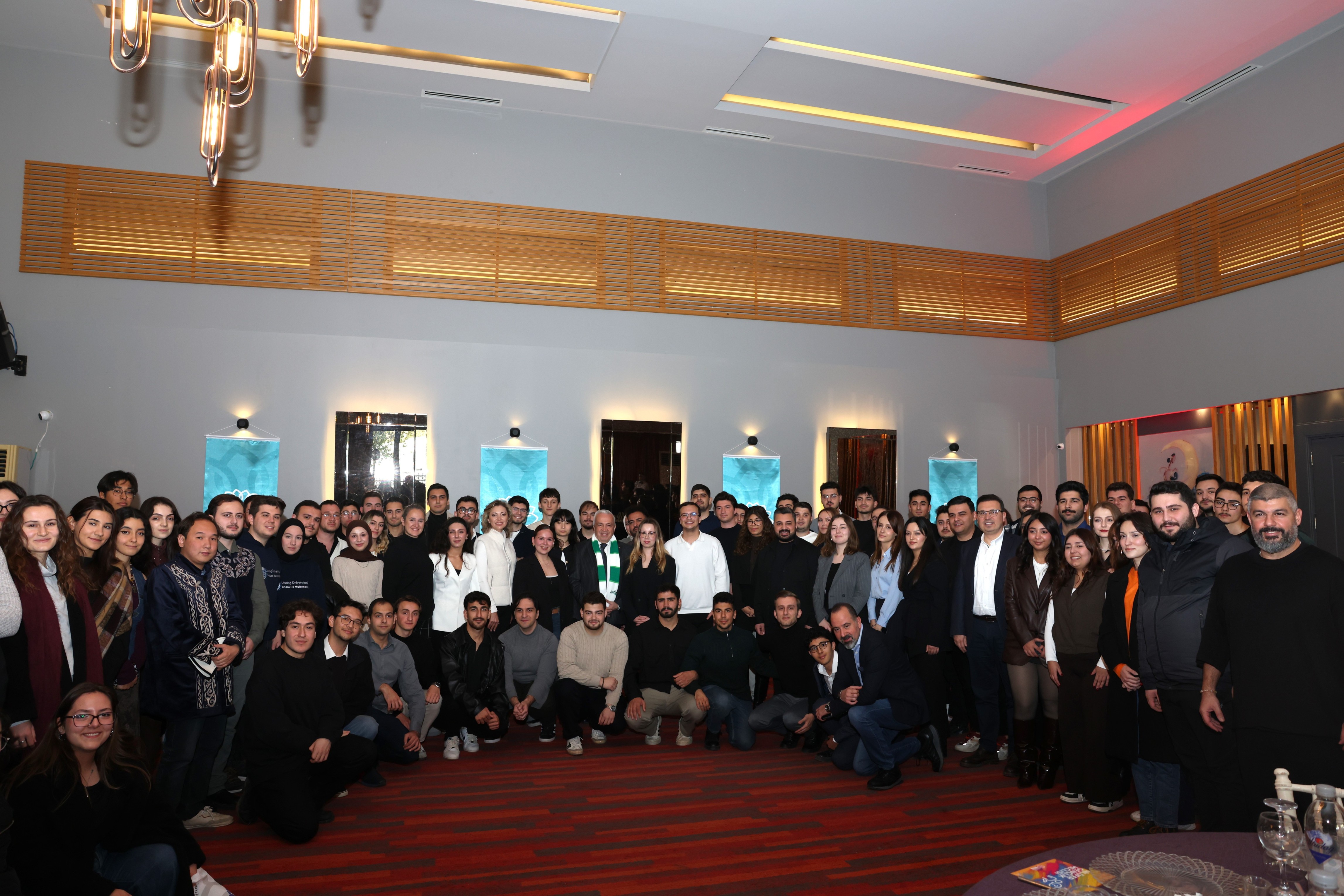 Başkan Özdemir: Nilüfer’de gençler misafir değil, karar ortağı