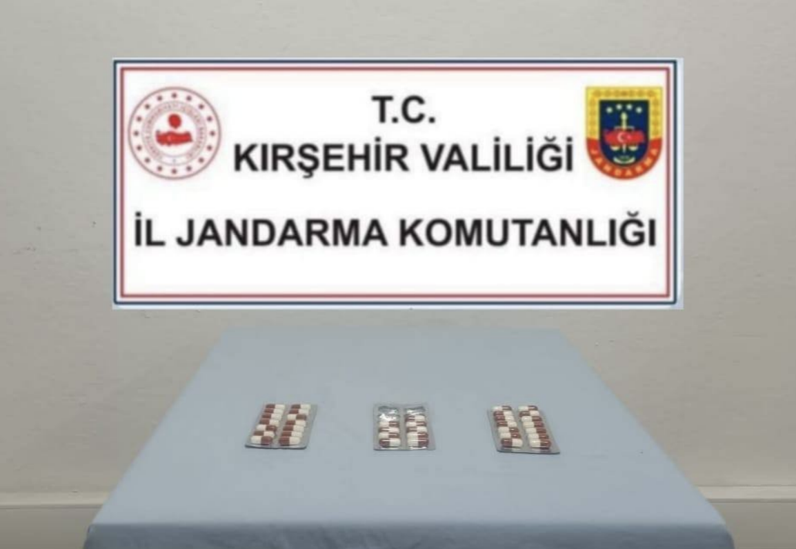 Kırşehir’de jandarmadan Kaçakçılık ve aranan şahıslara yönelik operasyonlar