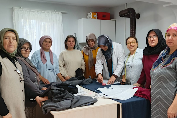 İZMEK çatısı altında yeni kurs merkezleri açıldı