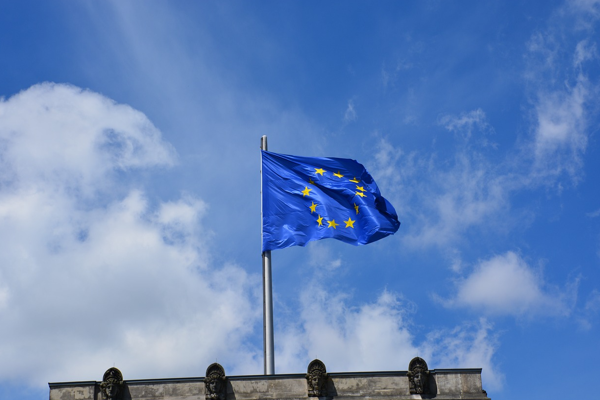 AB içten yanmalı motorlu araç satışı yasağını hafifletecek