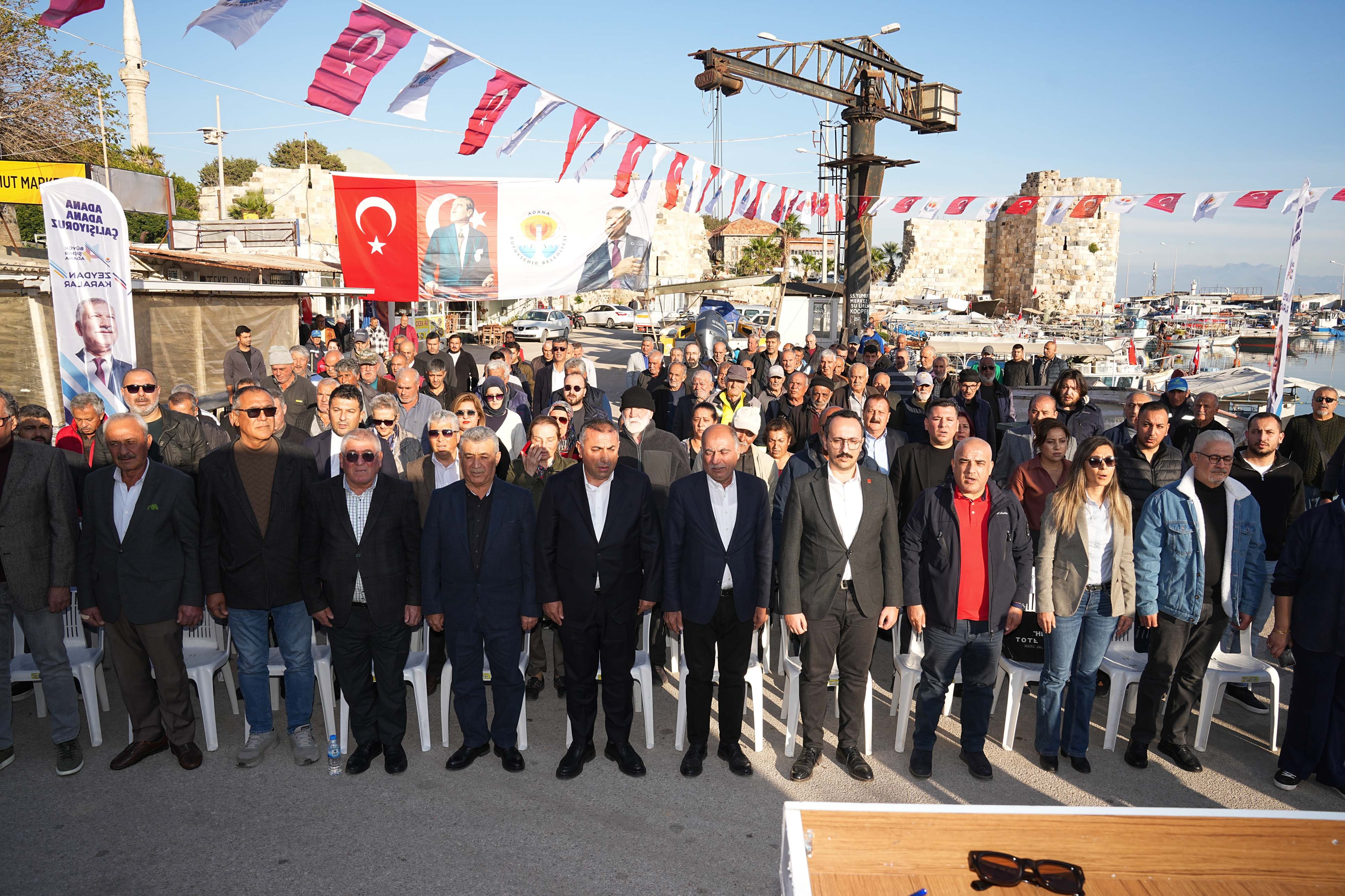 Adana’da balıkçılara ip ağ ve fanya takımı desteği