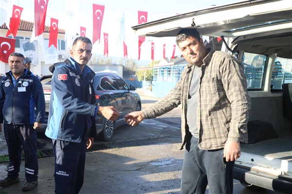 Başkan Aras: Çiftçimizin ve yetiştiricimizin her zaman yanındayız