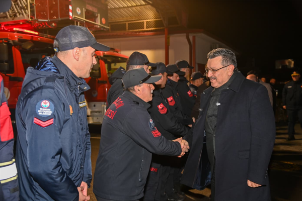 Başkan Genç’ten yılbaşında görev yapan personele ziyaret