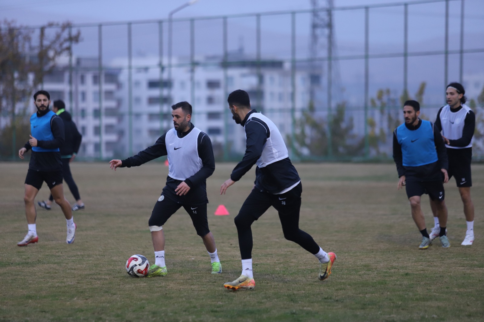 Şanlıurfaspor günün ikinci antrenmanını tamamladı