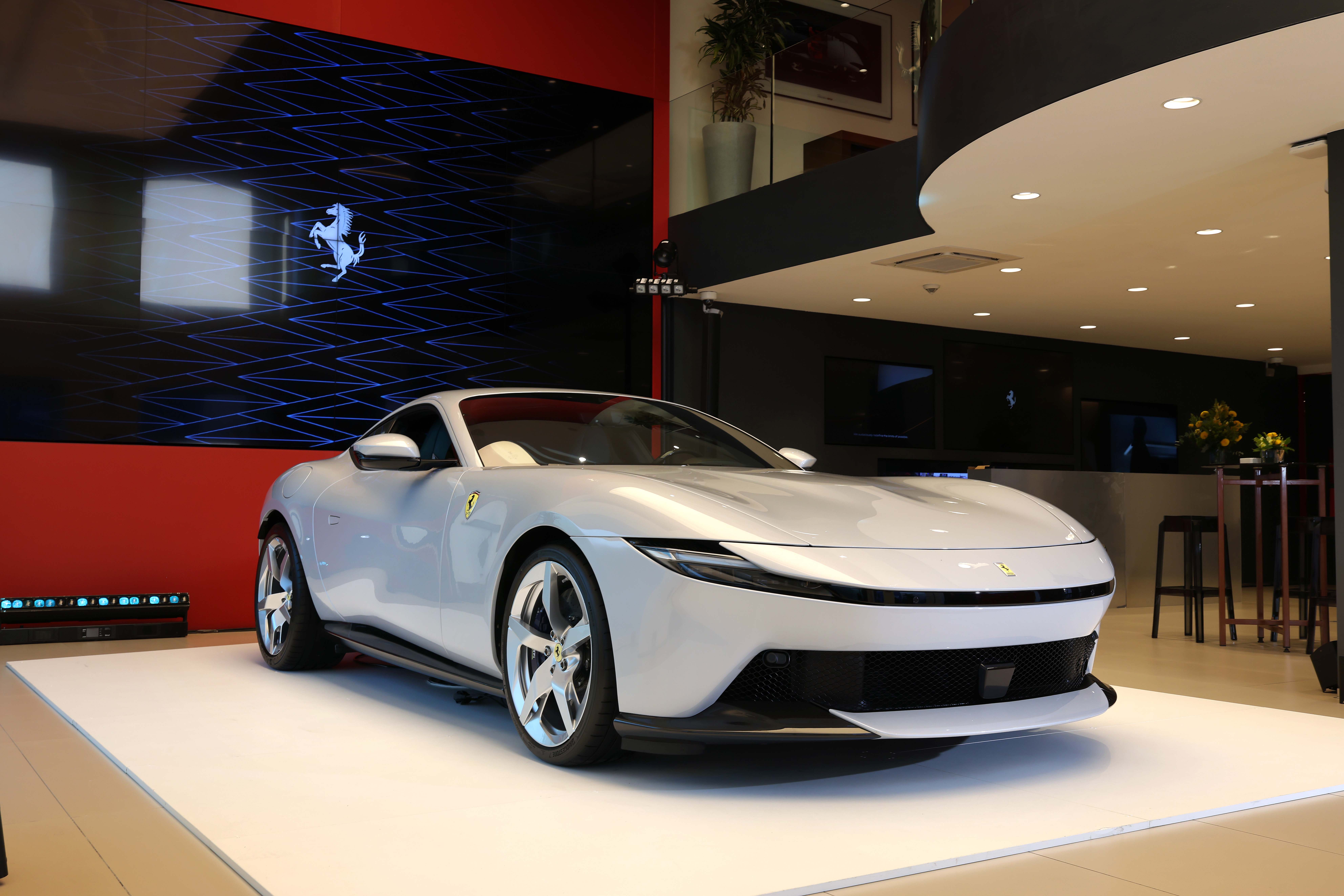 Ferrari’nin yeni GT modeli Amalfi, 2026’nın ilk çeyreğinde Türkiye’de